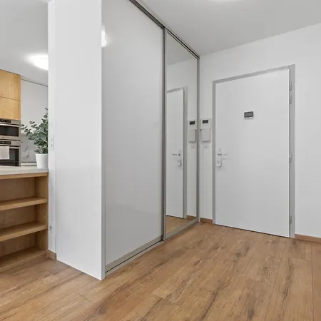 Lam White - Free Parking - Ac Appartement