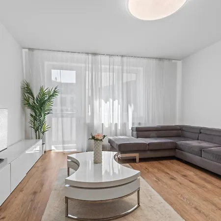 Lam White - Free Parking - Ac Apartmán