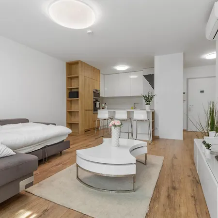 Apartmán Lam White - Free Parking - Ac